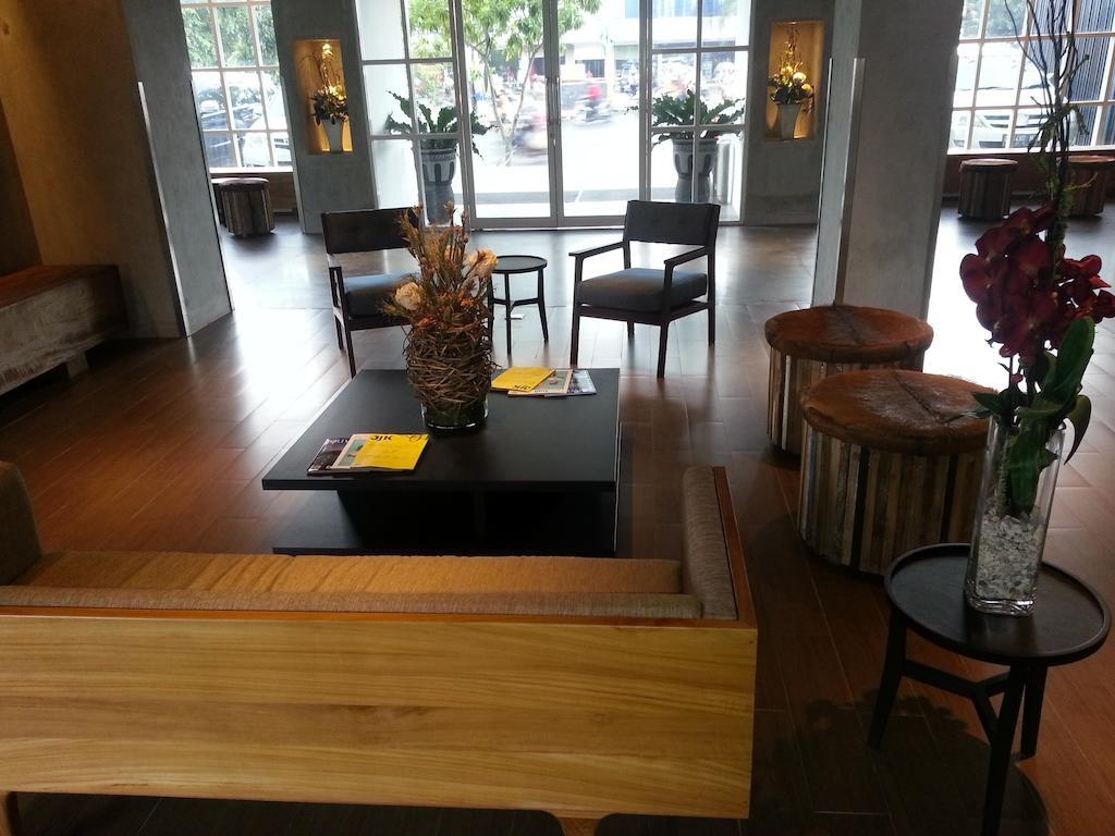 Zoom Smart Hotel Jemursari Сурабая Екстер'єр фото
