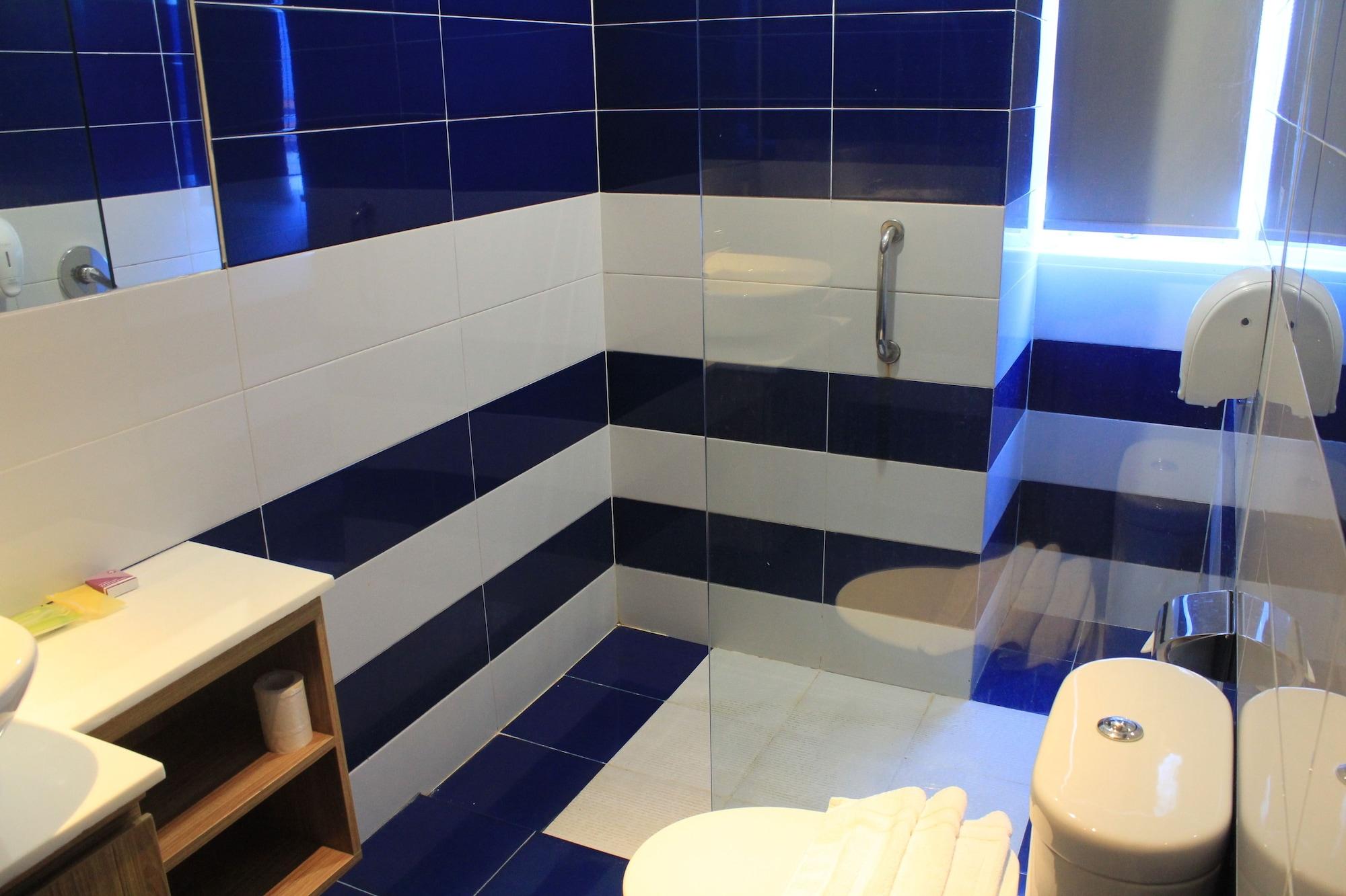 Zoom Smart Hotel Jemursari Сурабая Екстер'єр фото