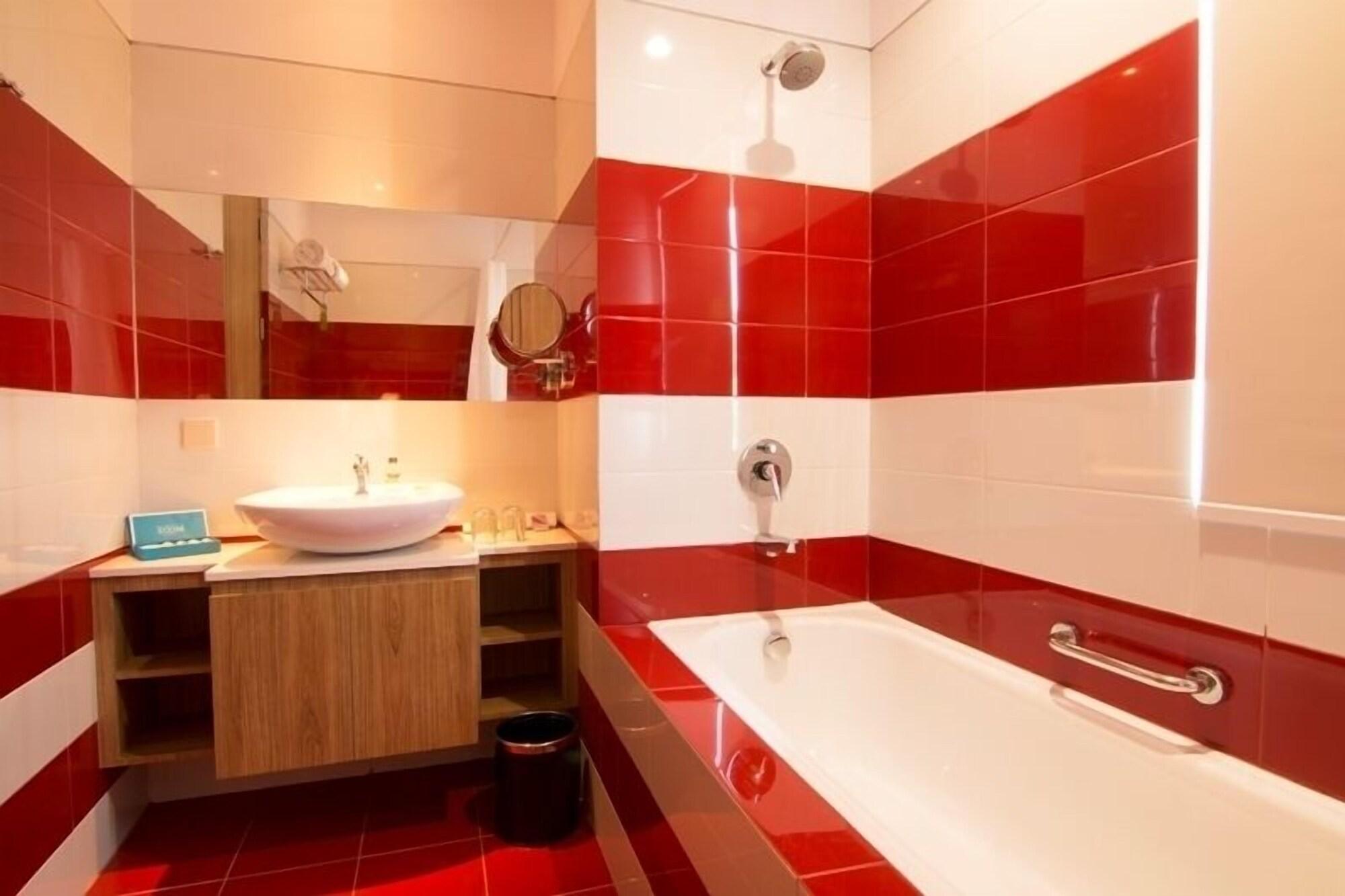 Zoom Smart Hotel Jemursari Сурабая Екстер'єр фото