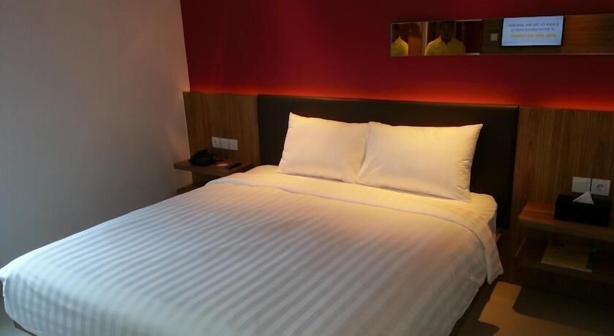 Zoom Smart Hotel Jemursari Сурабая Екстер'єр фото