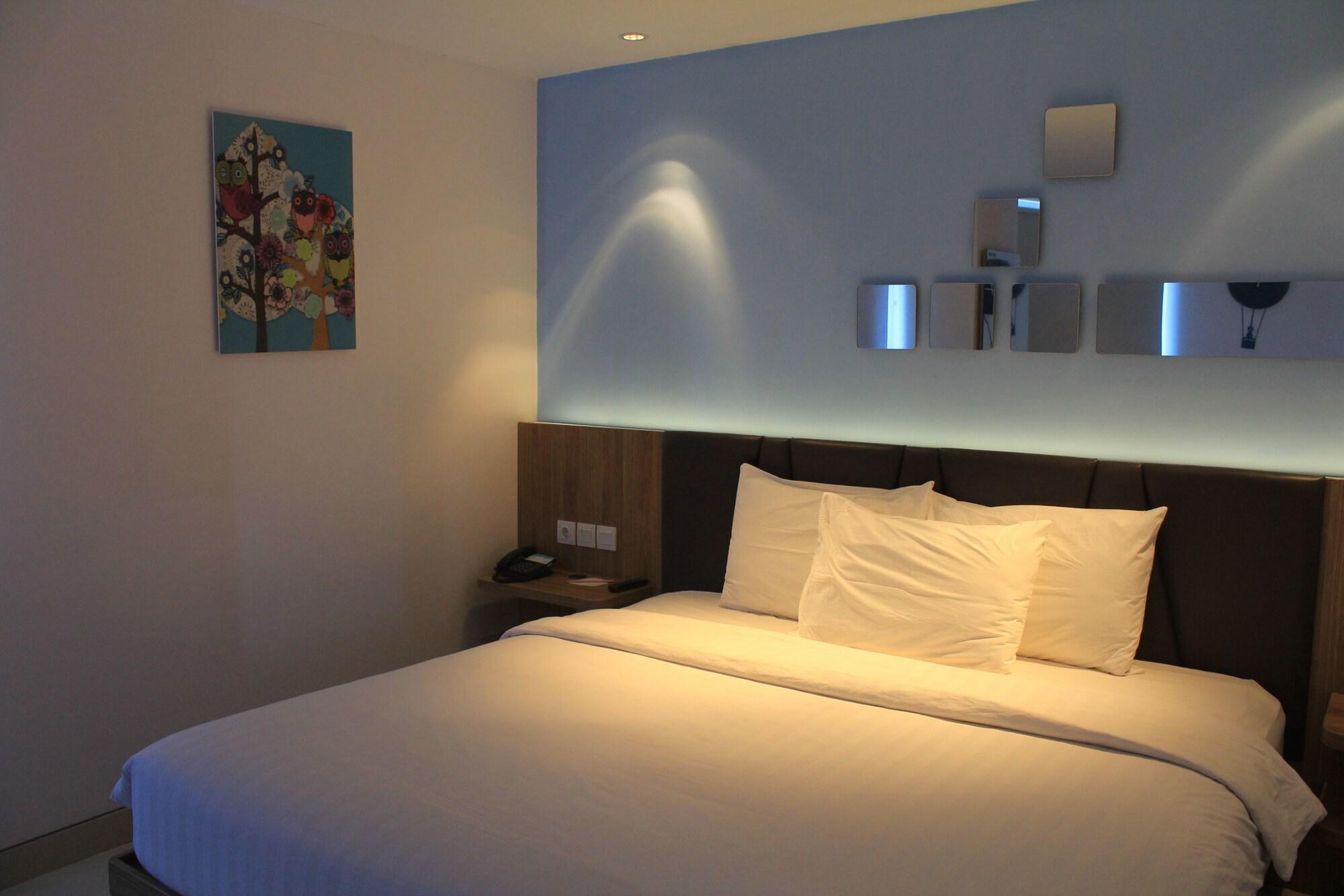 Zoom Smart Hotel Jemursari Сурабая Екстер'єр фото